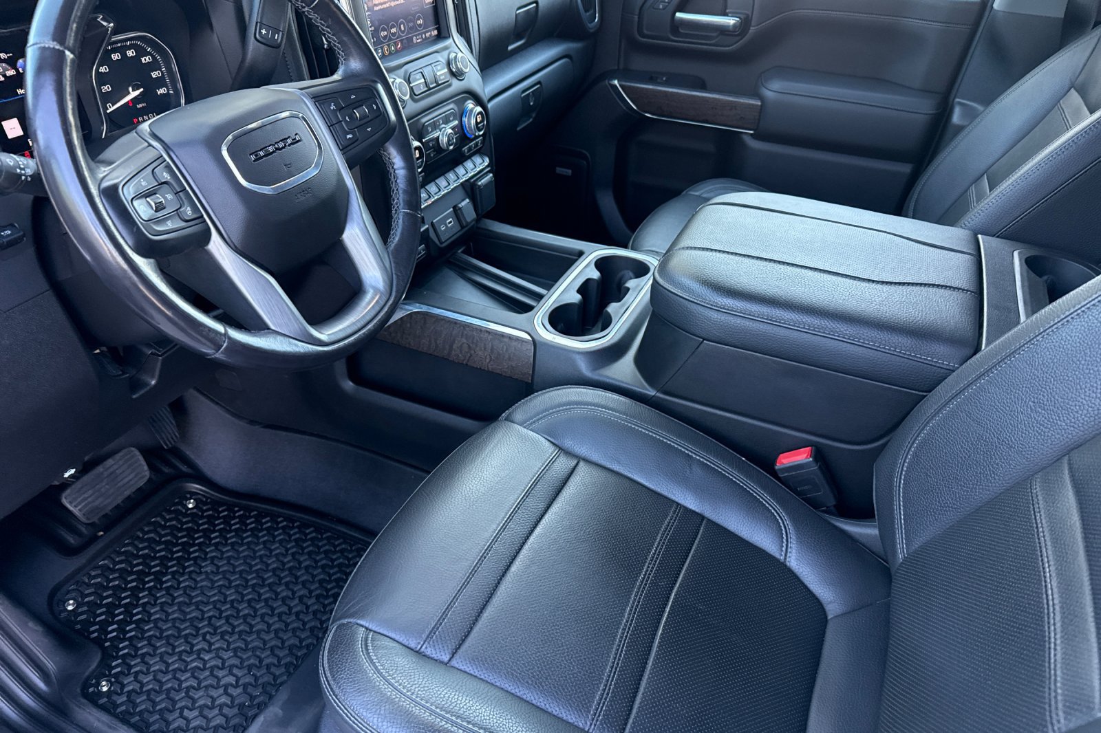 Used 2023 GMC Sierra 3500 Denali w/ Denali Ultimate Package AWD/4WD image 11
