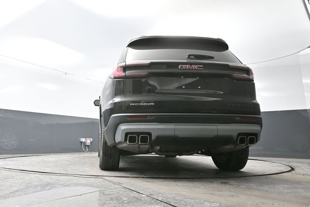 Used 2024 GMC Acadia Elevation image 32