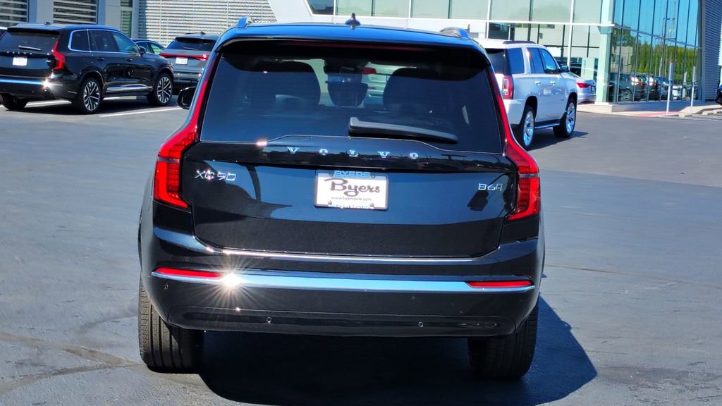 New 2026 Volvo XC90 B6 Plus w/ Protection Package Premier AWD/4WD image 32