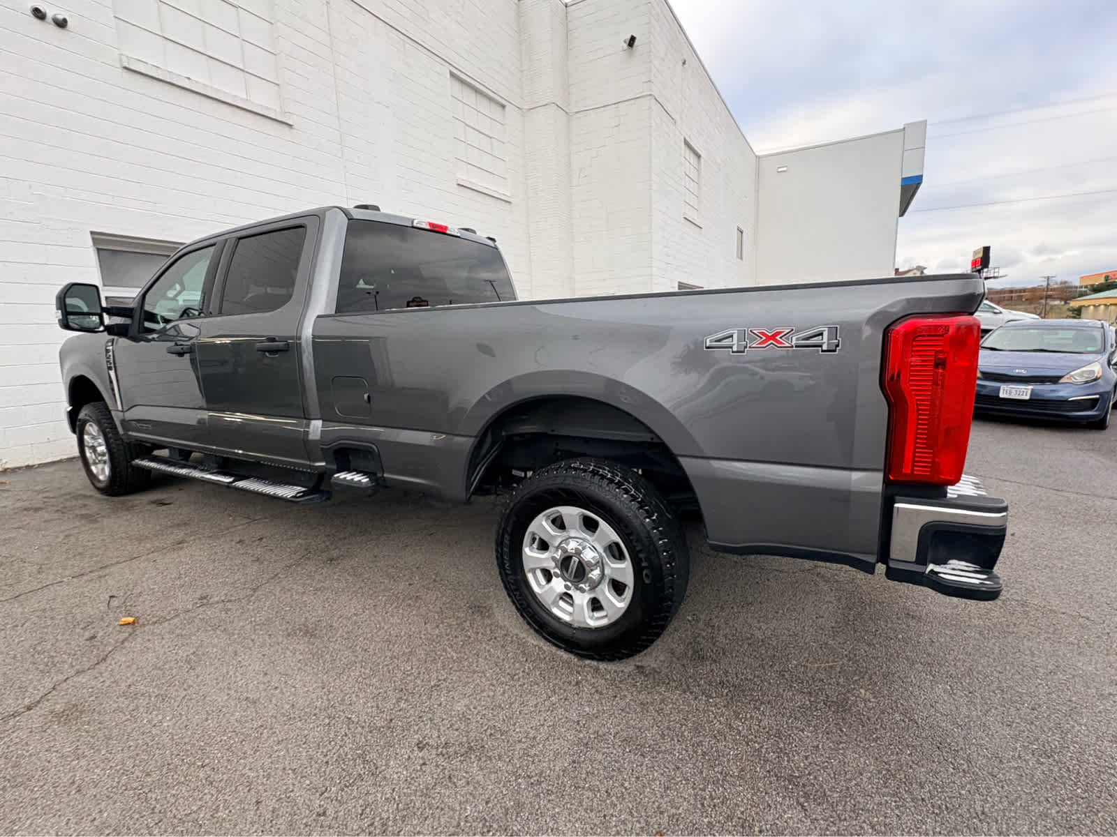Used 2024 Ford F250 XLT image 4