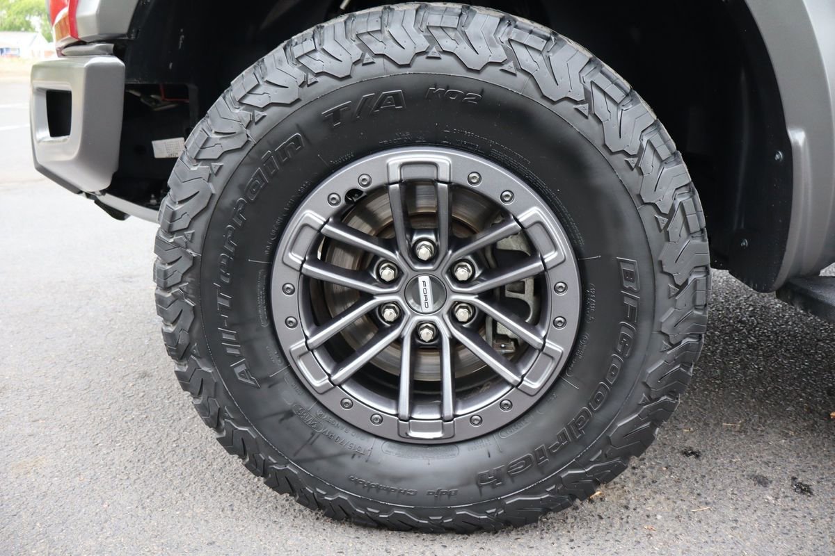 Used 2020 Ford F150 Raptor w/ Equipment Group 802A Luxury AWD/4WD image 42
