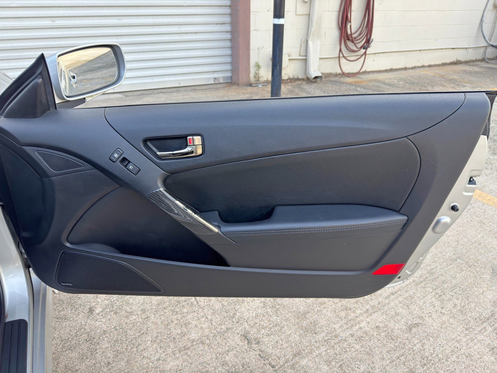 Used 2013 Hyundai Genesis 3.8 RWD image 34