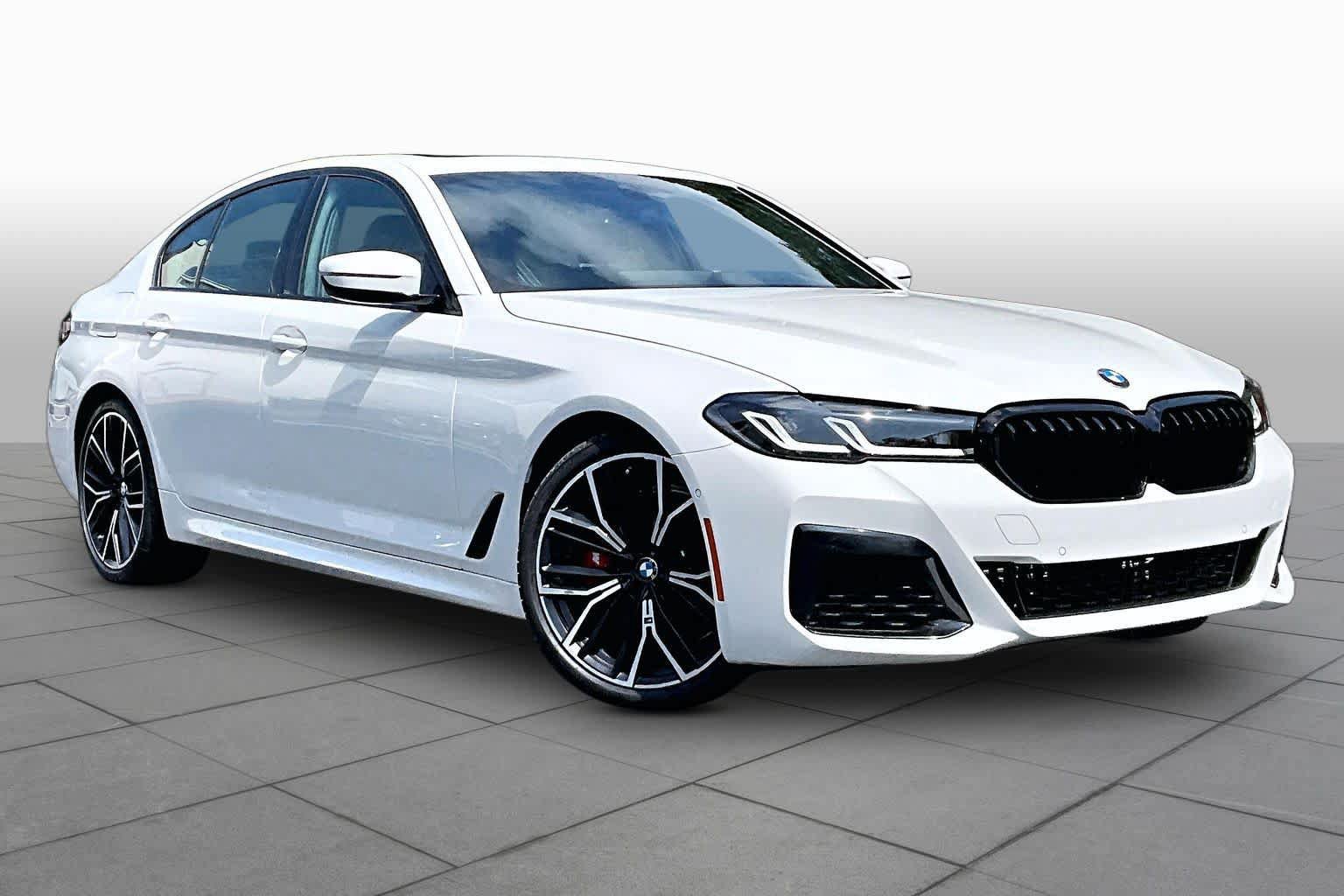 Used 2023 BMW 530i w/ M Sport Package RWD image 3