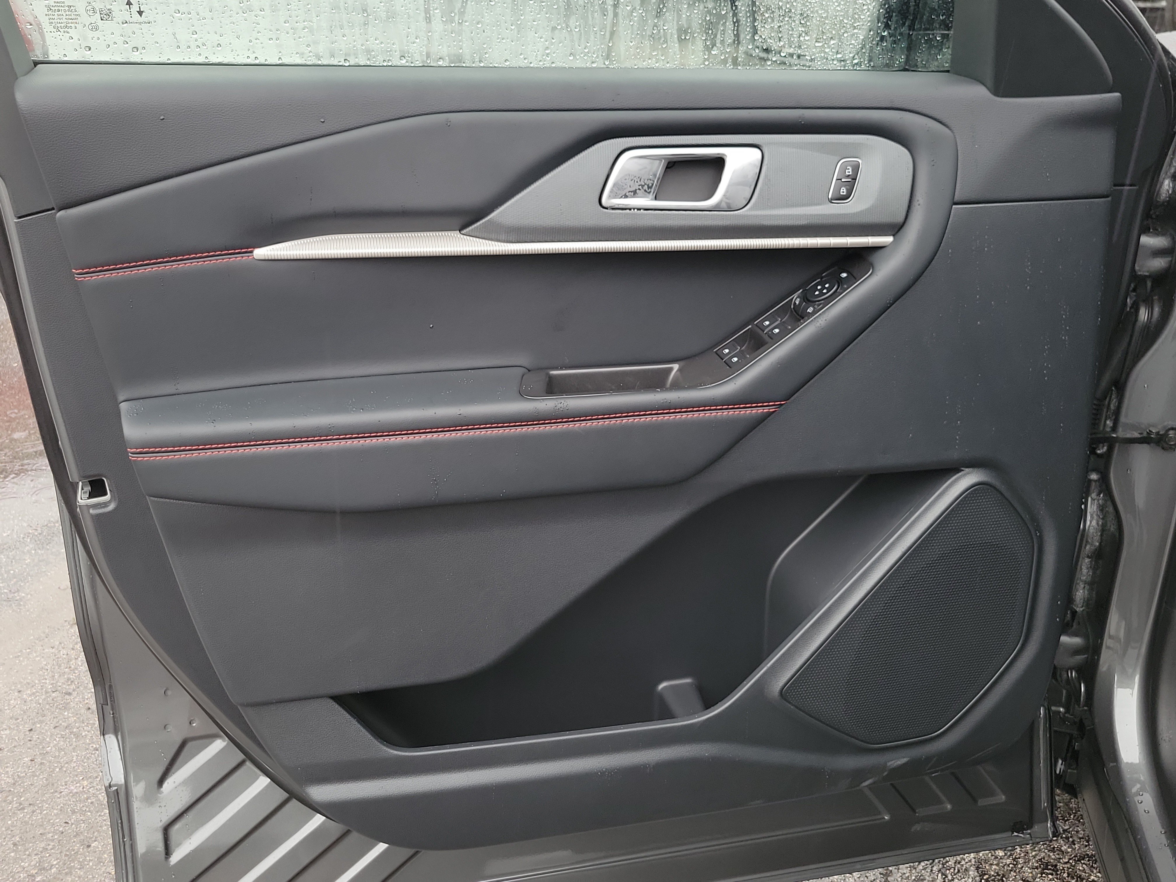 New 2027 Ford Explorer ST-Line RWD image 27