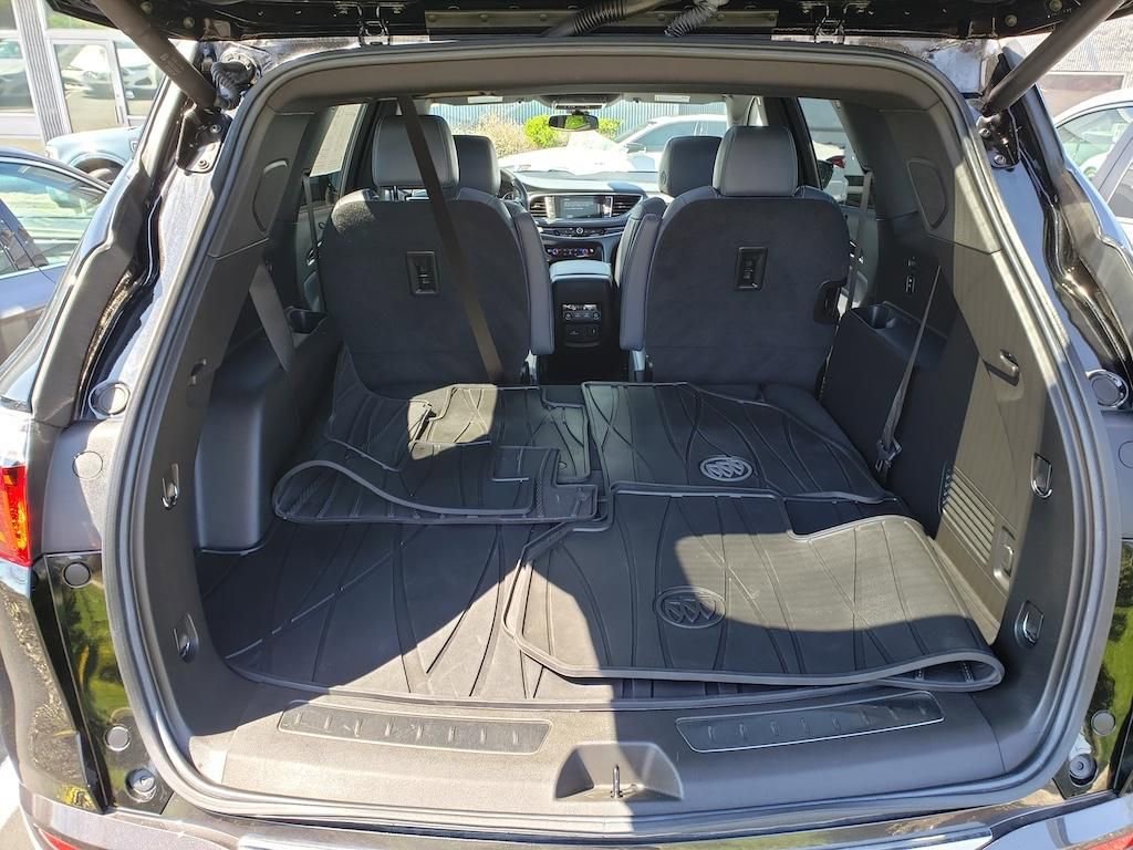 Used 2023 Buick Enclave Essence w/ Experience Buick Package image 9