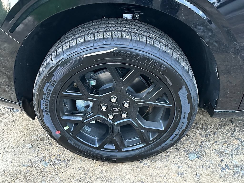 New 2026 Ford Maverick Lobo AWD/4WD image 6