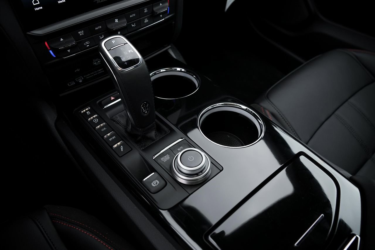 Certified 2024 Maserati Quattroporte Modena Ultima Q4 image 18