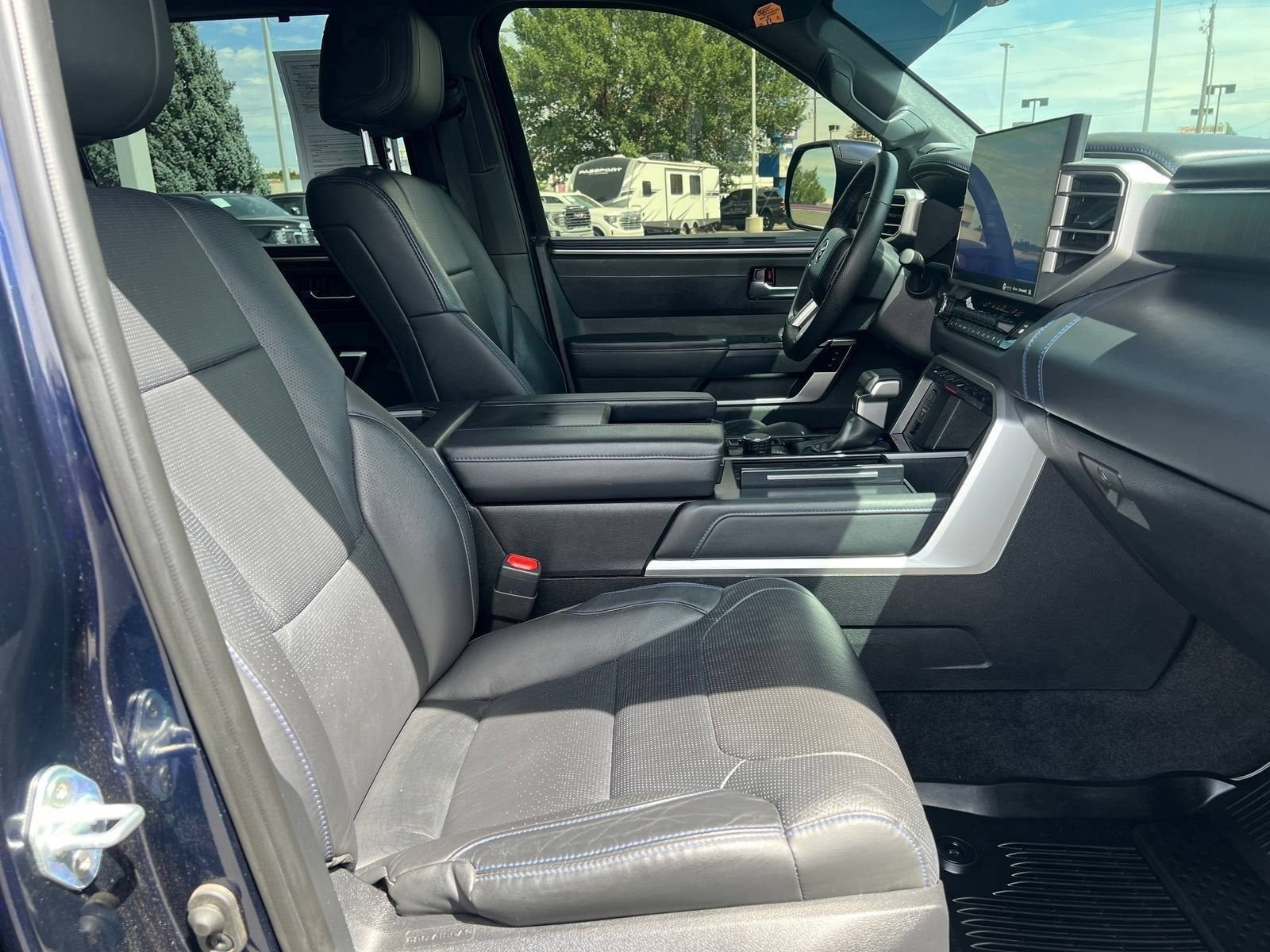 Used 2024 Toyota Sequoia Platinum AWD/4WD image 17