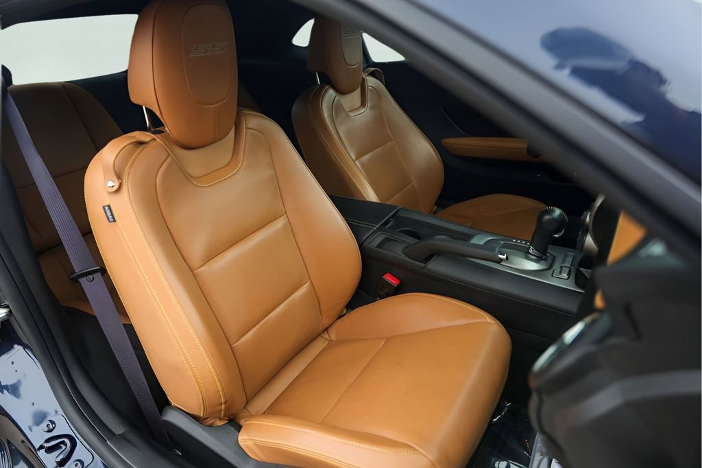 Used 2013 Chevrolet Camaro SS w/ Dusk Special Edition RWD image 29