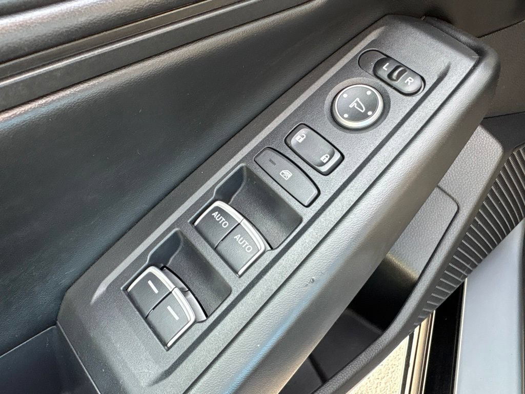 Used 2023 Honda Accord EX-L image 33