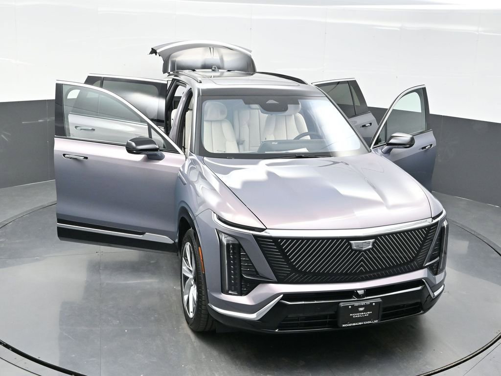 New 2026 Cadillac Vistiq Premium Luxury AWD/4WD image 57