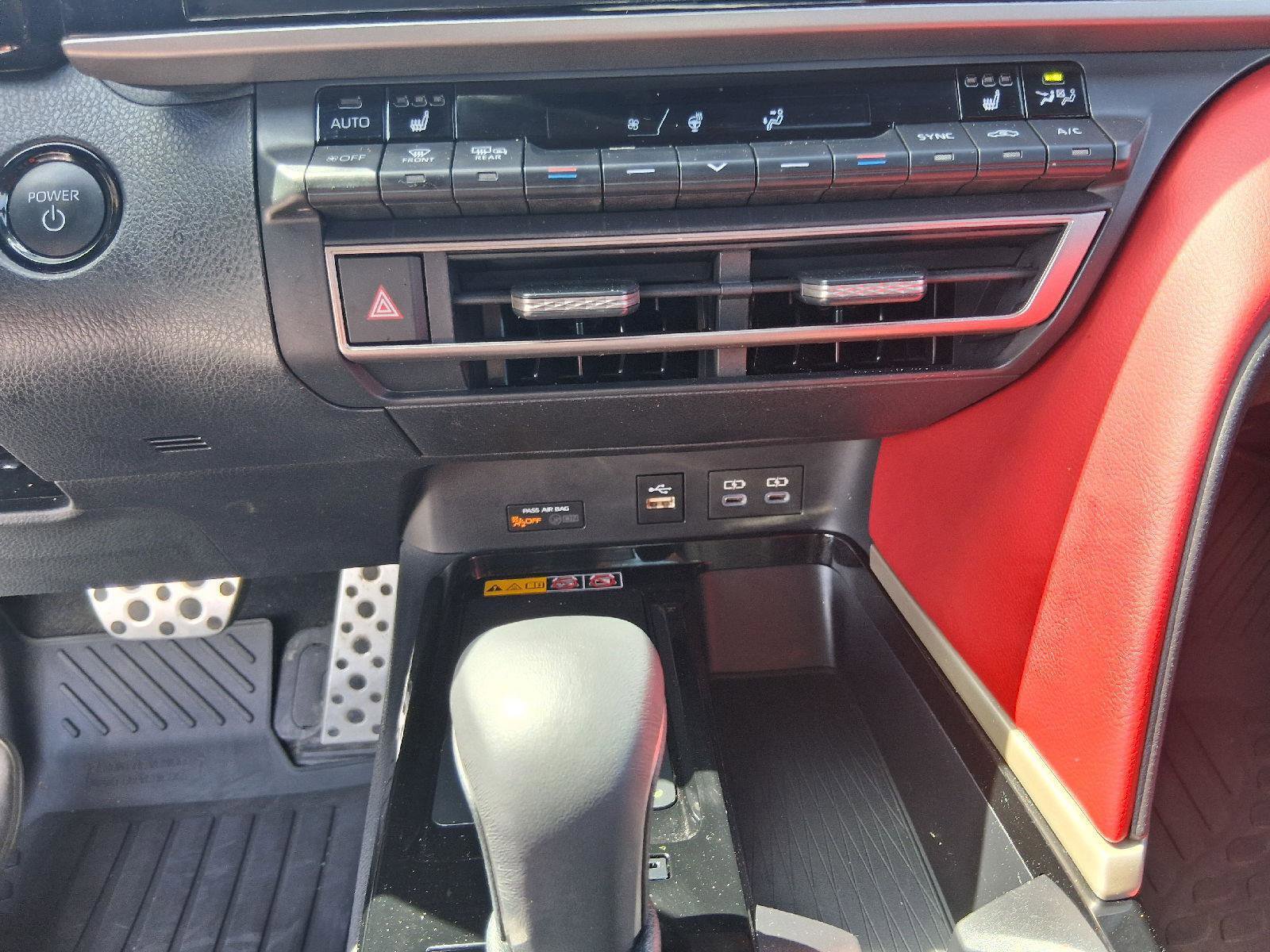 Used 2025 Toyota Camry XSE AWD/4WD image 17