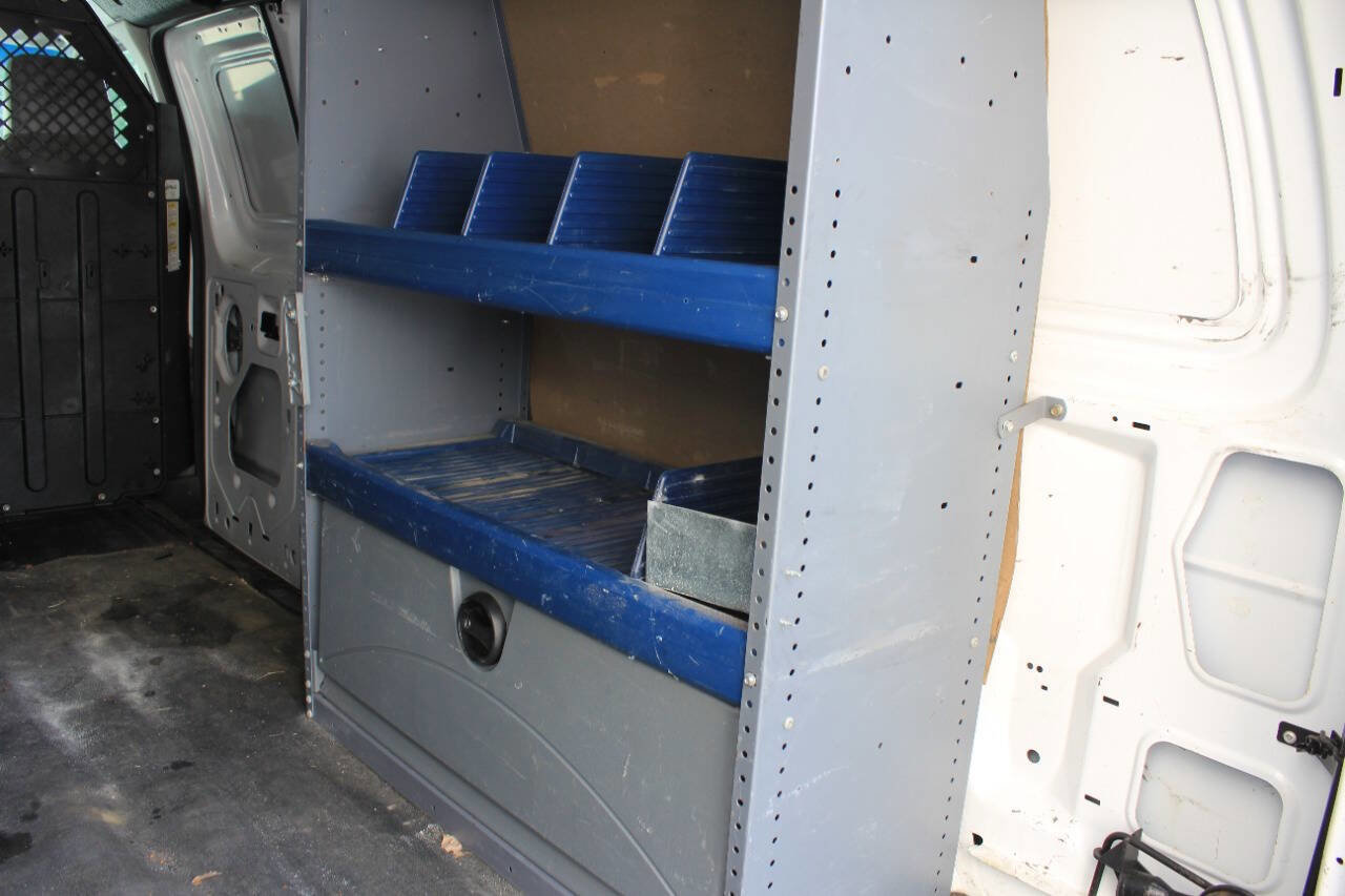 Used 2012 Ford E-250 and Econoline 250 image 15
