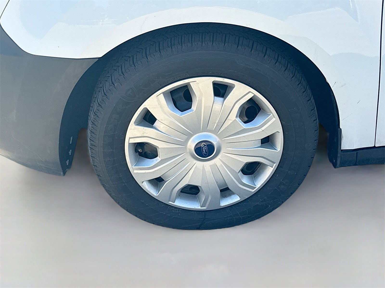 Used 2023 Ford Transit Connect XL image 25