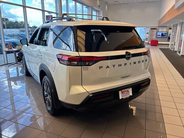New 2026 Nissan Pathfinder SV FWD image 4