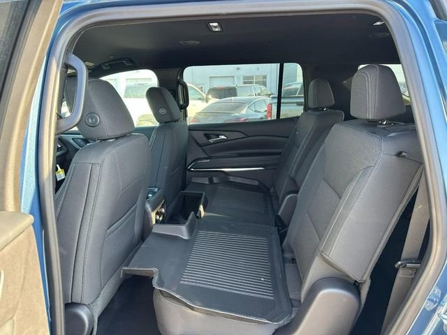New 2026 Chevrolet Traverse LT w/ LPO, Floor Liner Package image 4