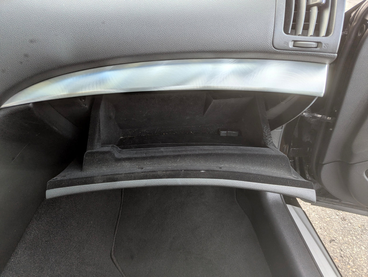 Used 2013 INFINITI G37 Sport w/ Premium Pkg image 33