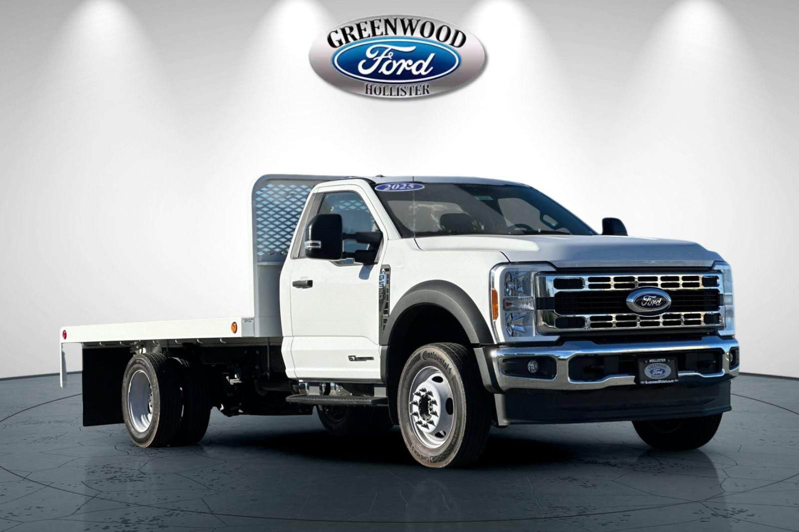New 2025 Ford F550 4x4 Regular Cab Super Duty image 2