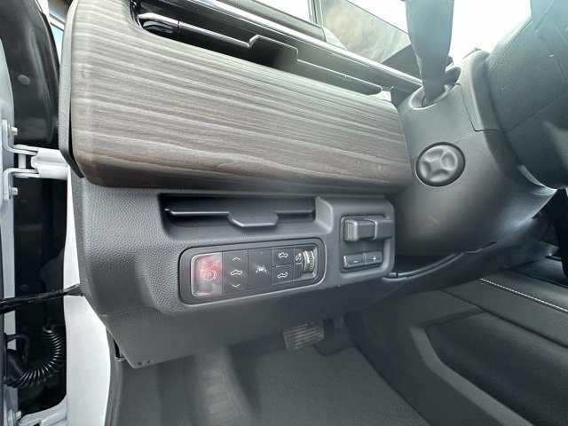 New 2025 GMC Sierra EV Denali image 16