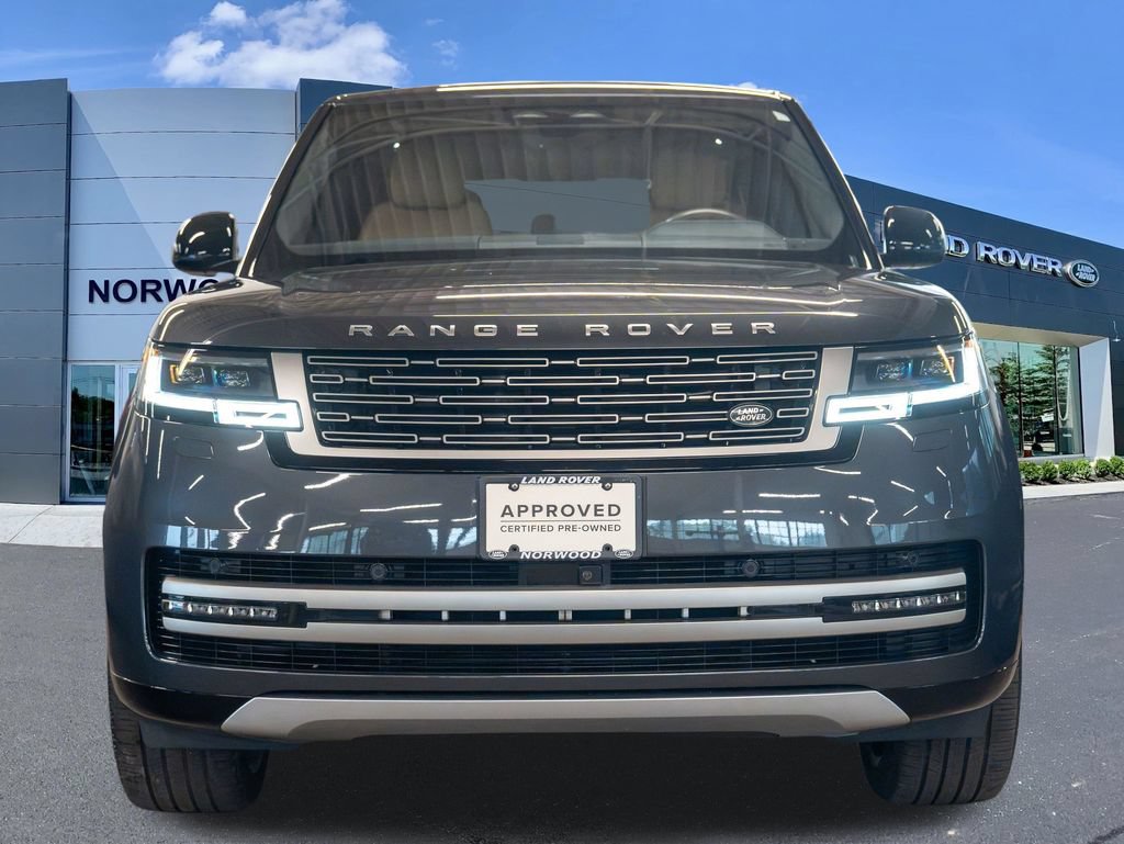Certified 2025 Land Rover Range Rover SE AWD/4WD image 2