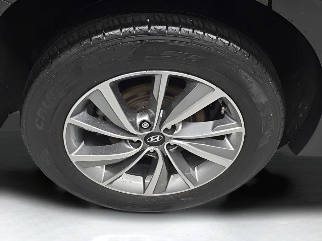 Used 2020 Hyundai Santa Fe SEL w/ Convenience + Premium Package FWD image 42