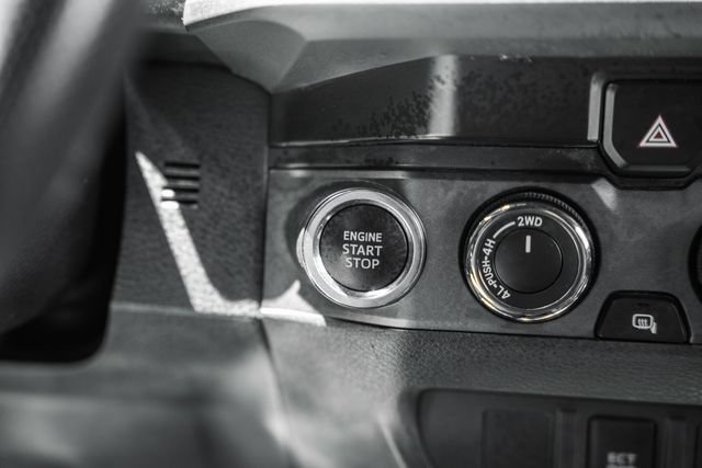 Used 2020 Toyota Tacoma TRD Off-Road AWD/4WD image 27