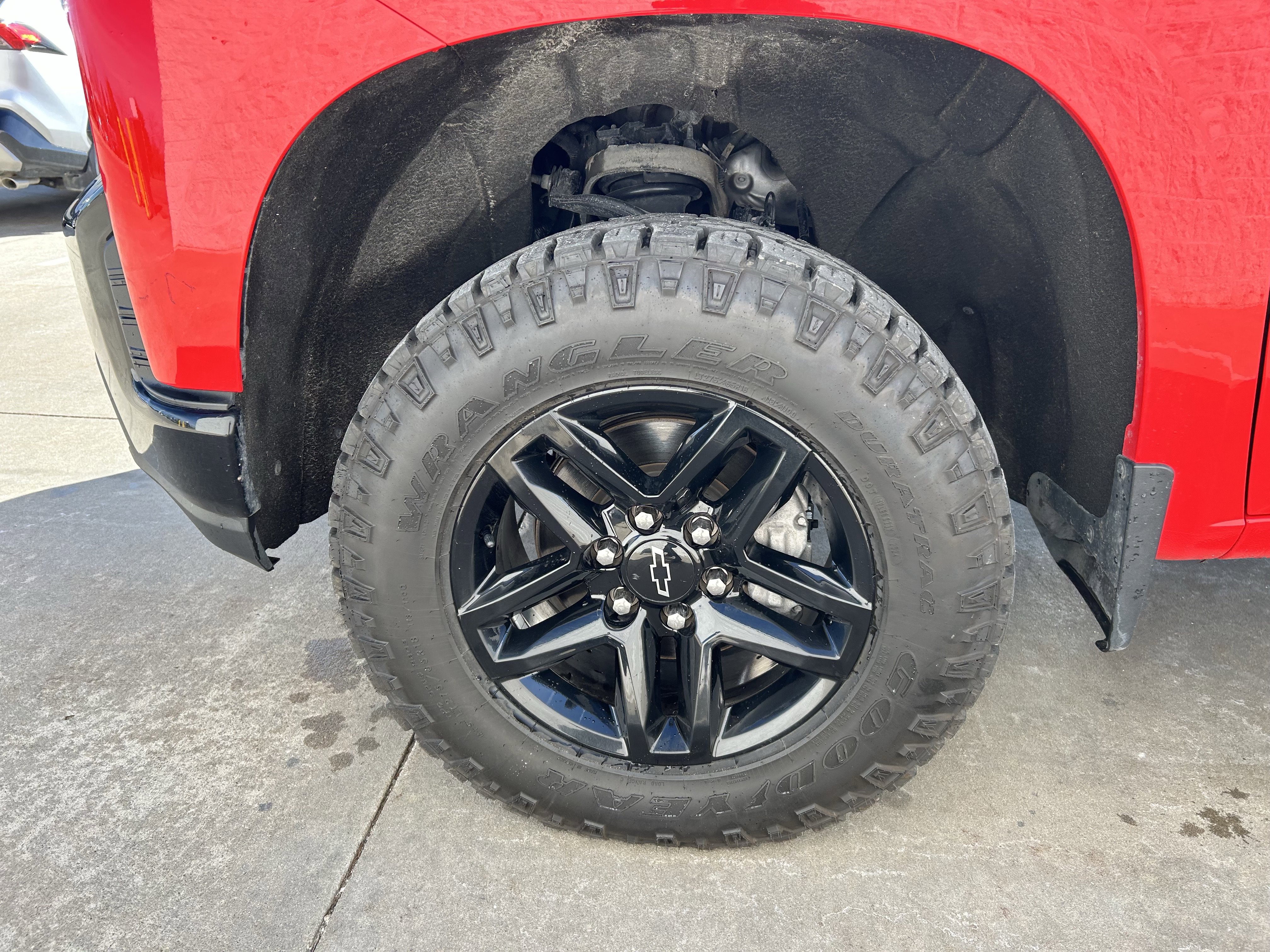 Used 2019 Chevrolet Silverado 1500 LT Trail Boss w/ Convenience Package image 12