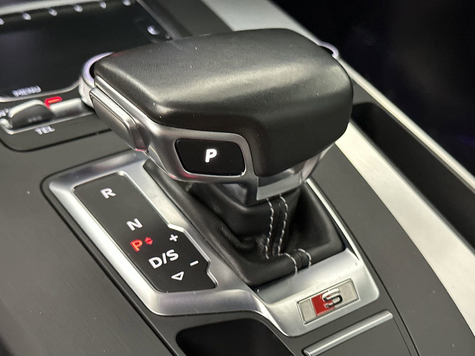 Used 2018 Audi SQ5 Prestige w/ Prestige Package image 24