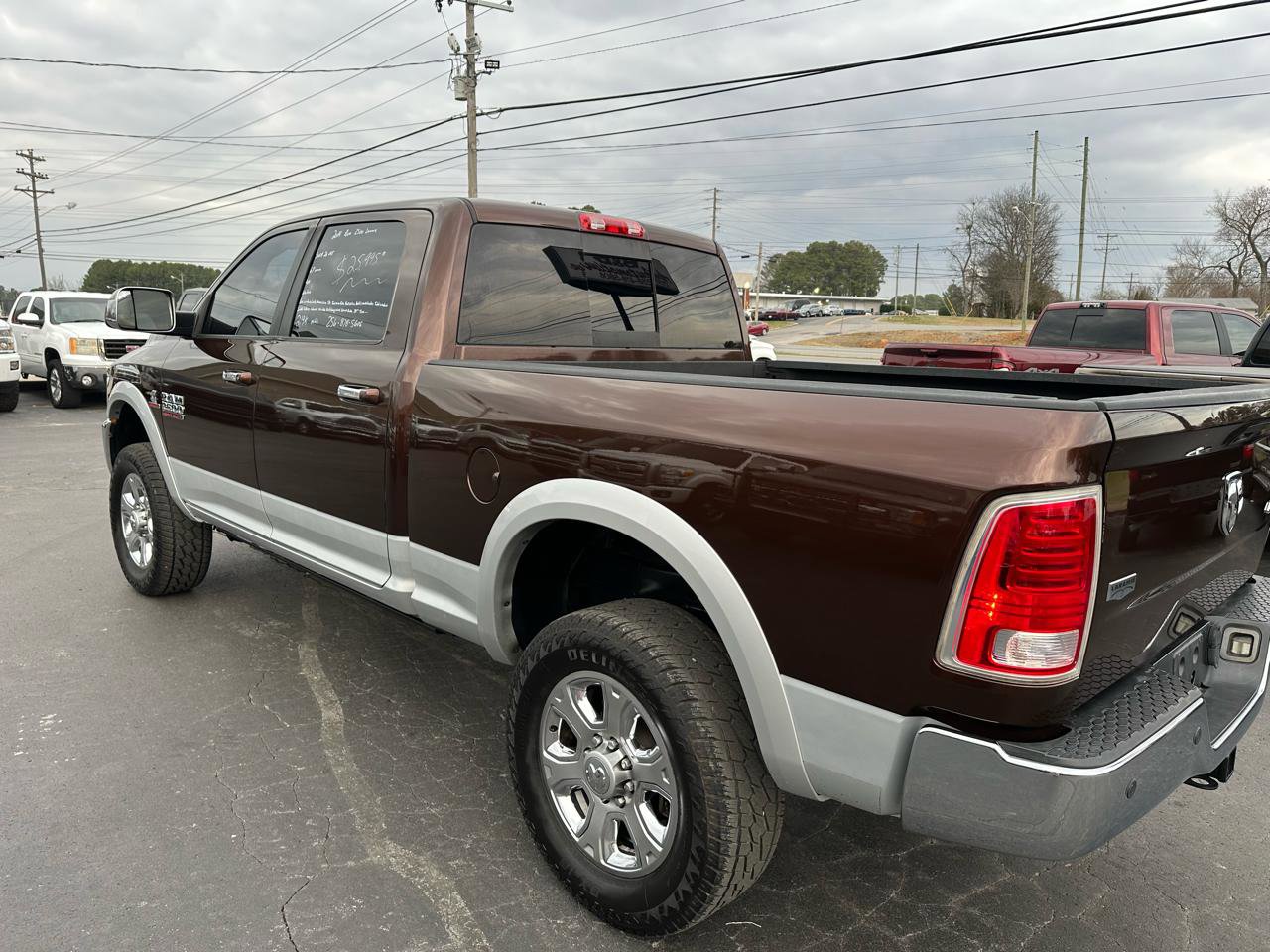 Used 2014 RAM 2500 Laramie image 8