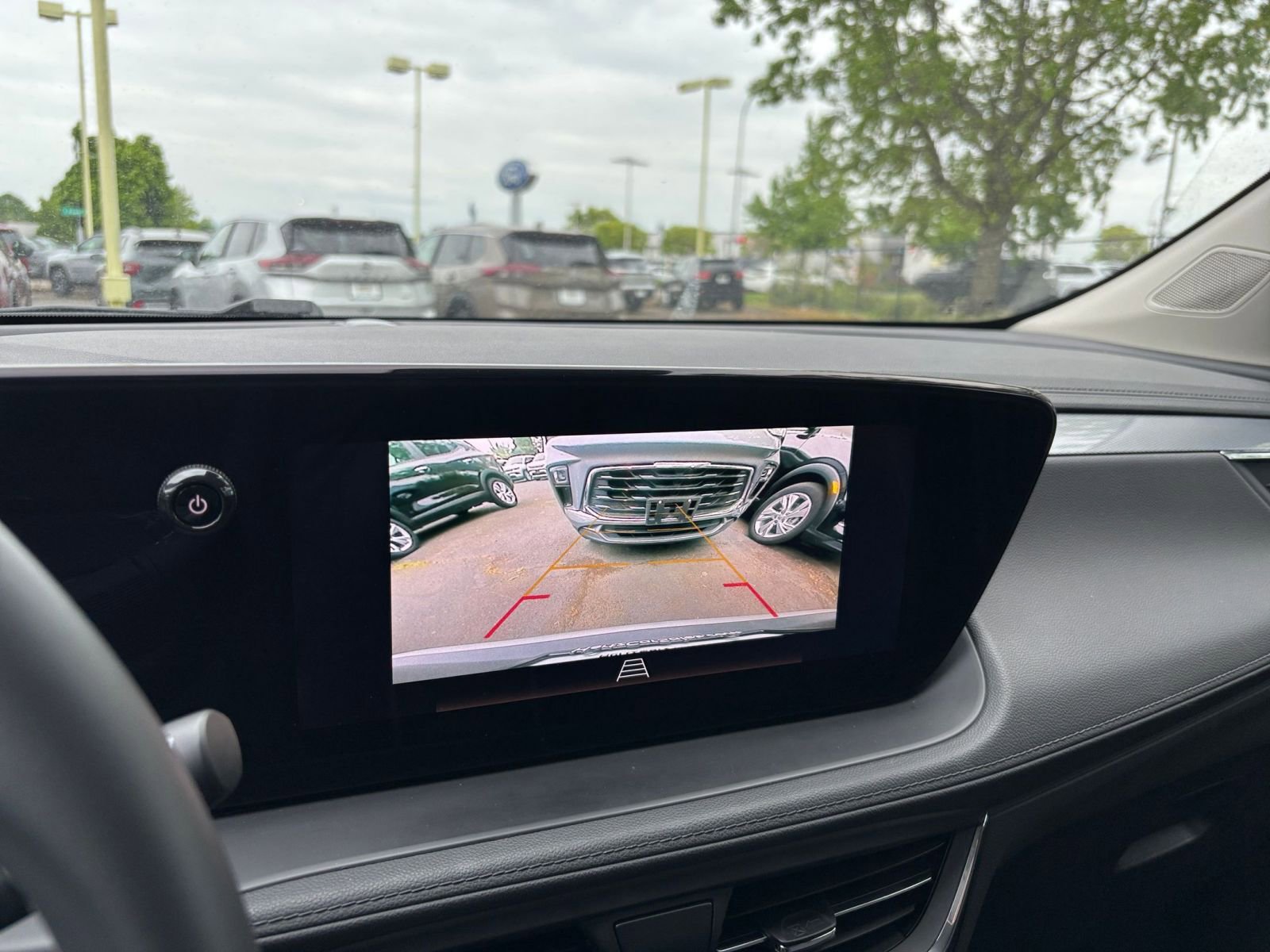 Used 2025 Buick Encore GX Preferred AWD/4WD image 23
