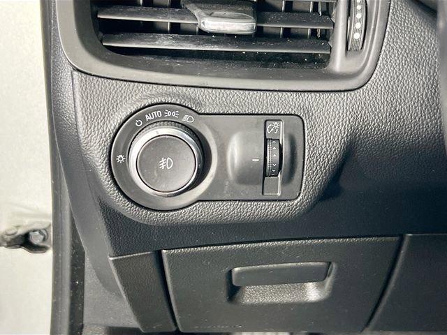 Used 2019 Buick Envision Essence image 10