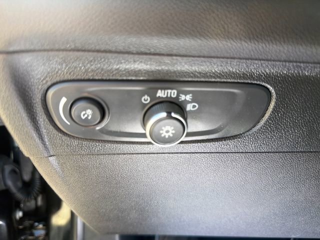 Certified 2023 Buick Envision Preferred w/ Sport Touring Package AWD/4WD image 19