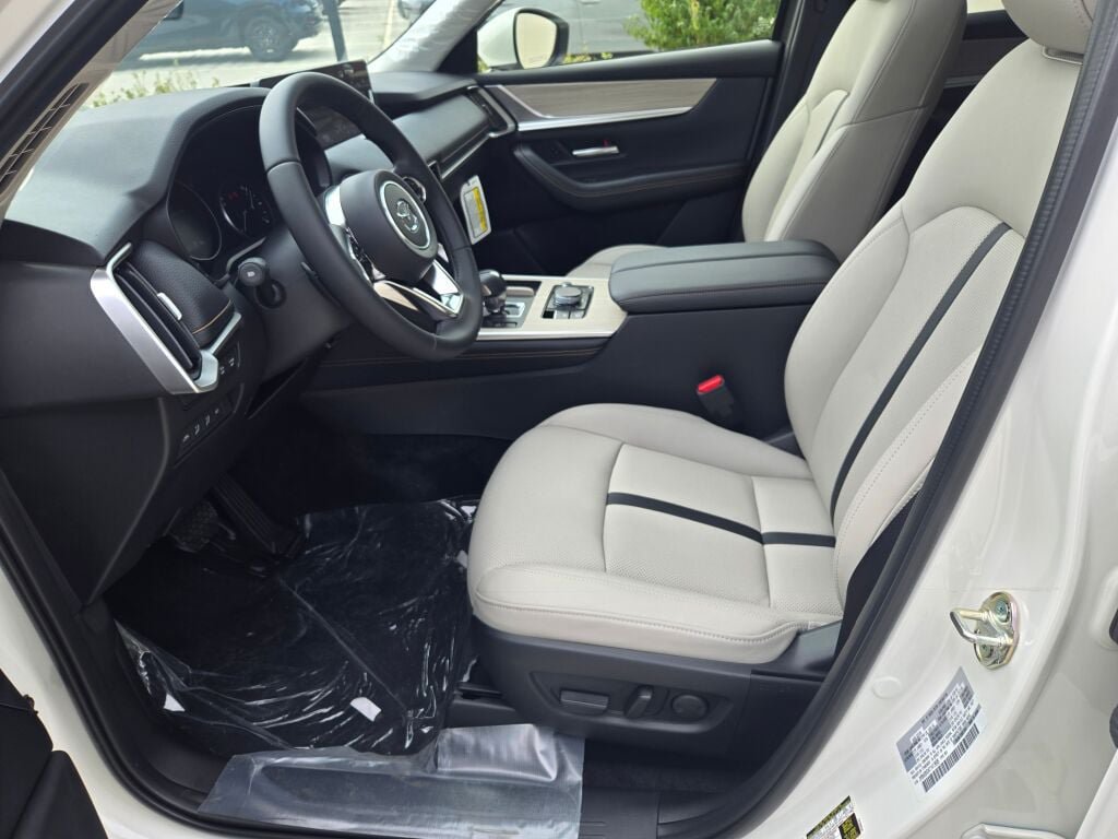 New 2026 MAZDA CX-90 3.3 Turbo w/ Preferred Package AWD/4WD image 19