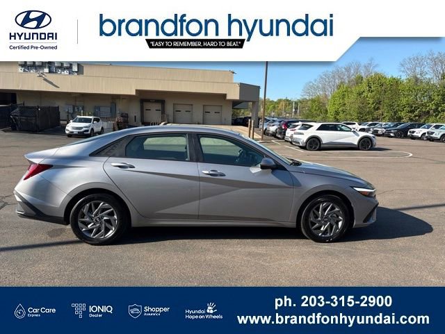 Certified 2026 Hyundai Elantra Hybrid FWD image 7