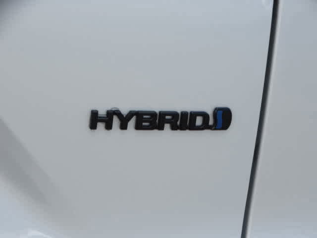 Used 2024 Toyota Corolla Cross Hybrid Nightshade Edition image 11
