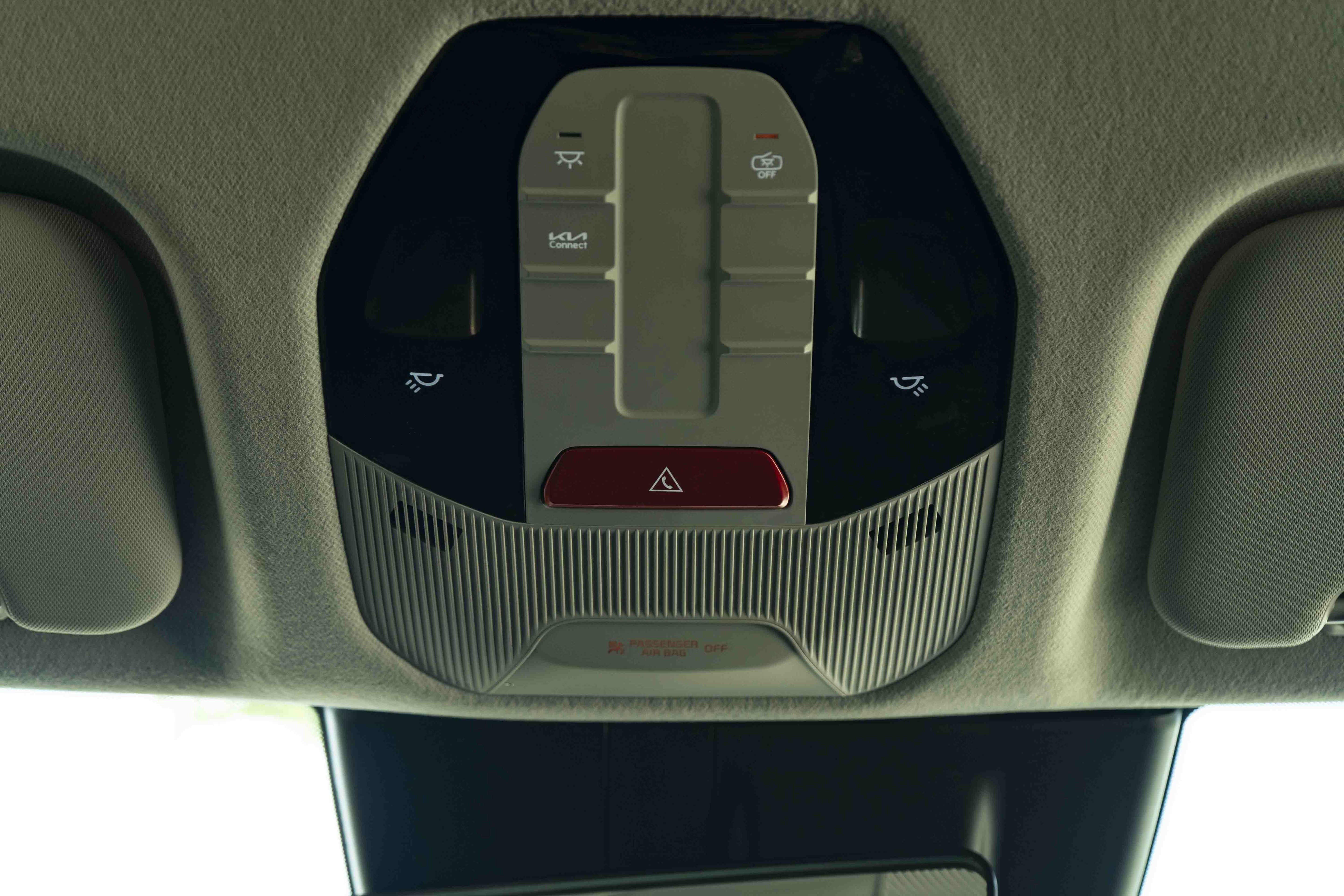 Used 2025 Kia K4 FWD image 36