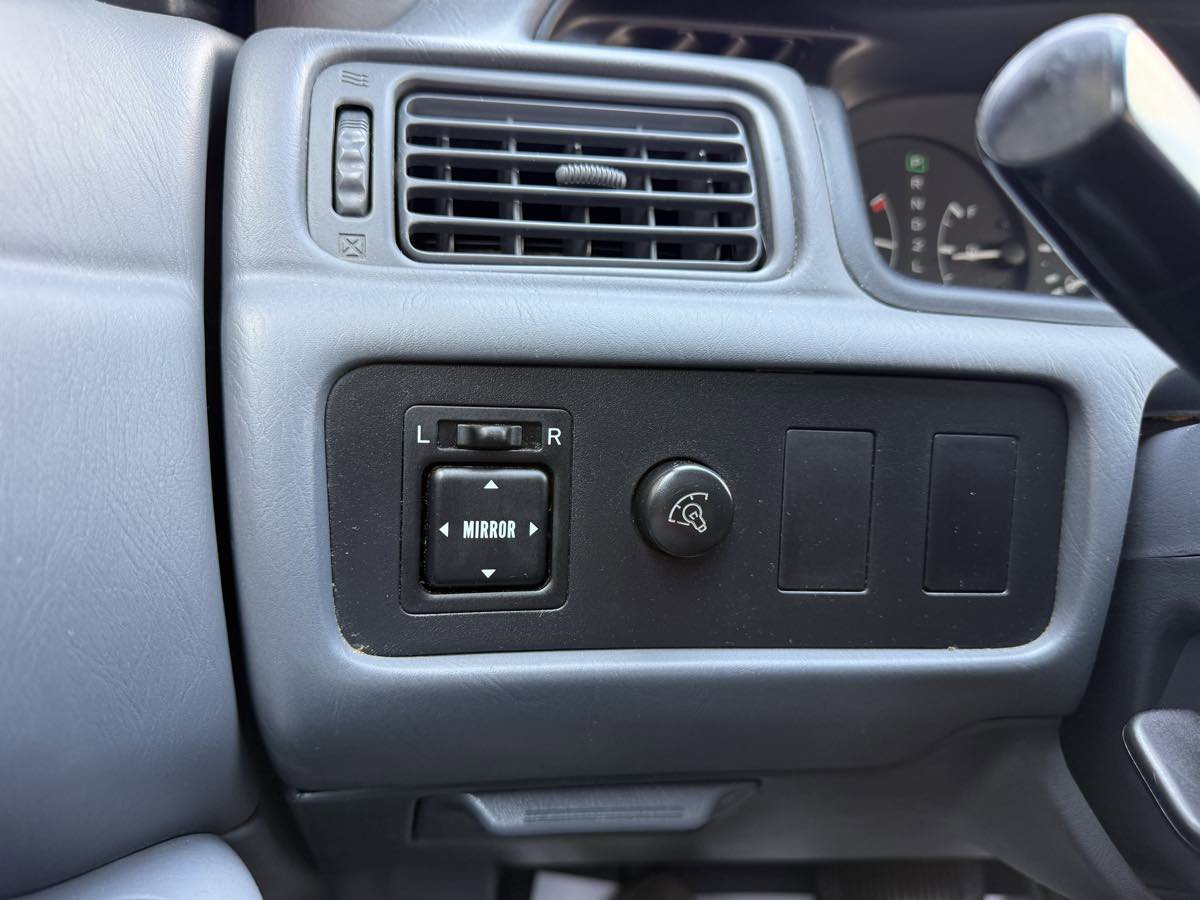 Used 2001 Toyota Camry LE FWD image 20