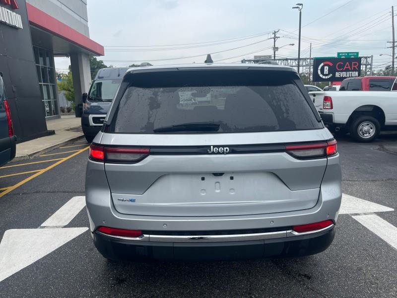 Used 2024 Jeep Grand Cherokee Limited 4xe image 5