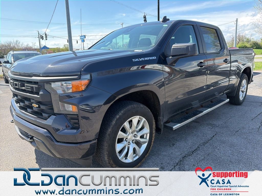 Used 2023 Chevrolet Silverado 1500 Custom image 1