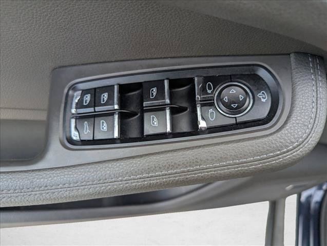 Used 2018 Porsche Macan AWD/4WD image 10