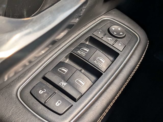 Used 2019 RAM 1500 Limited AWD/4WD image 23