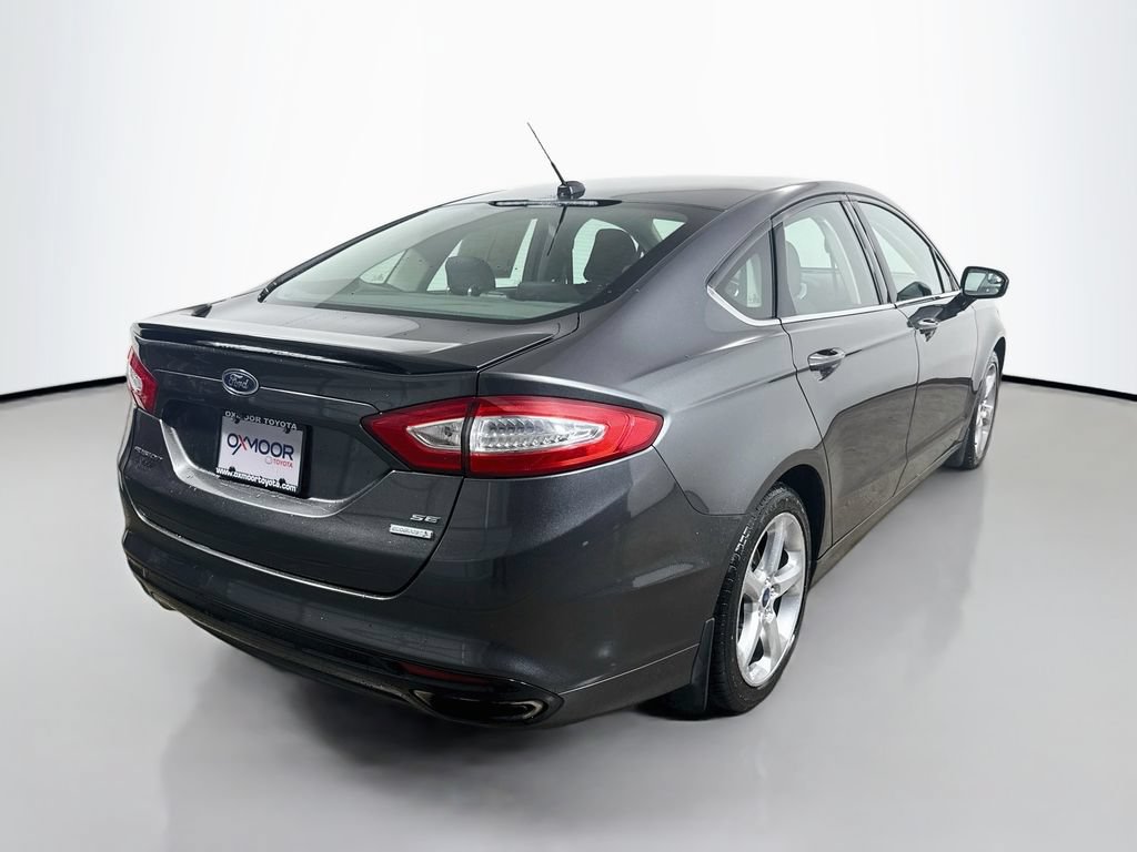 Used 2016 Ford Fusion SE w/ Equipment Group 201A FWD image 7