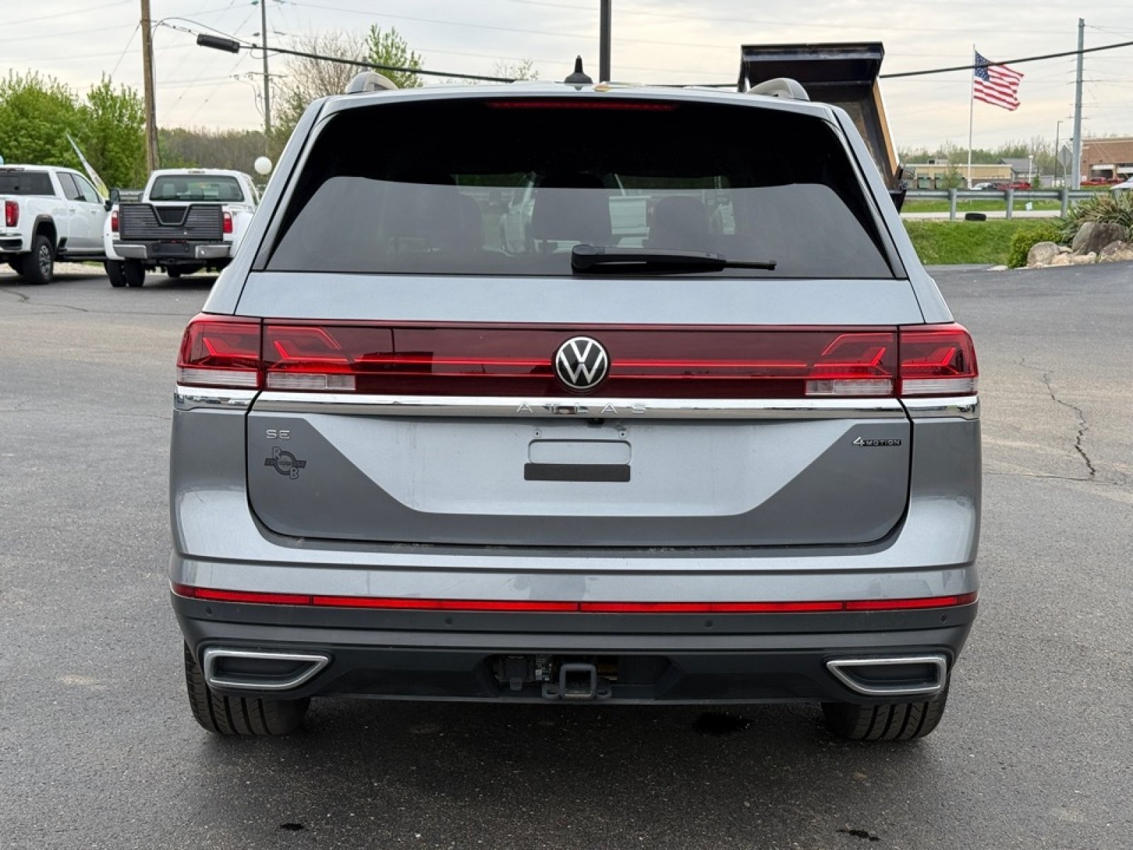 Used 2025 Volkswagen Atlas SE AWD/4WD image 7