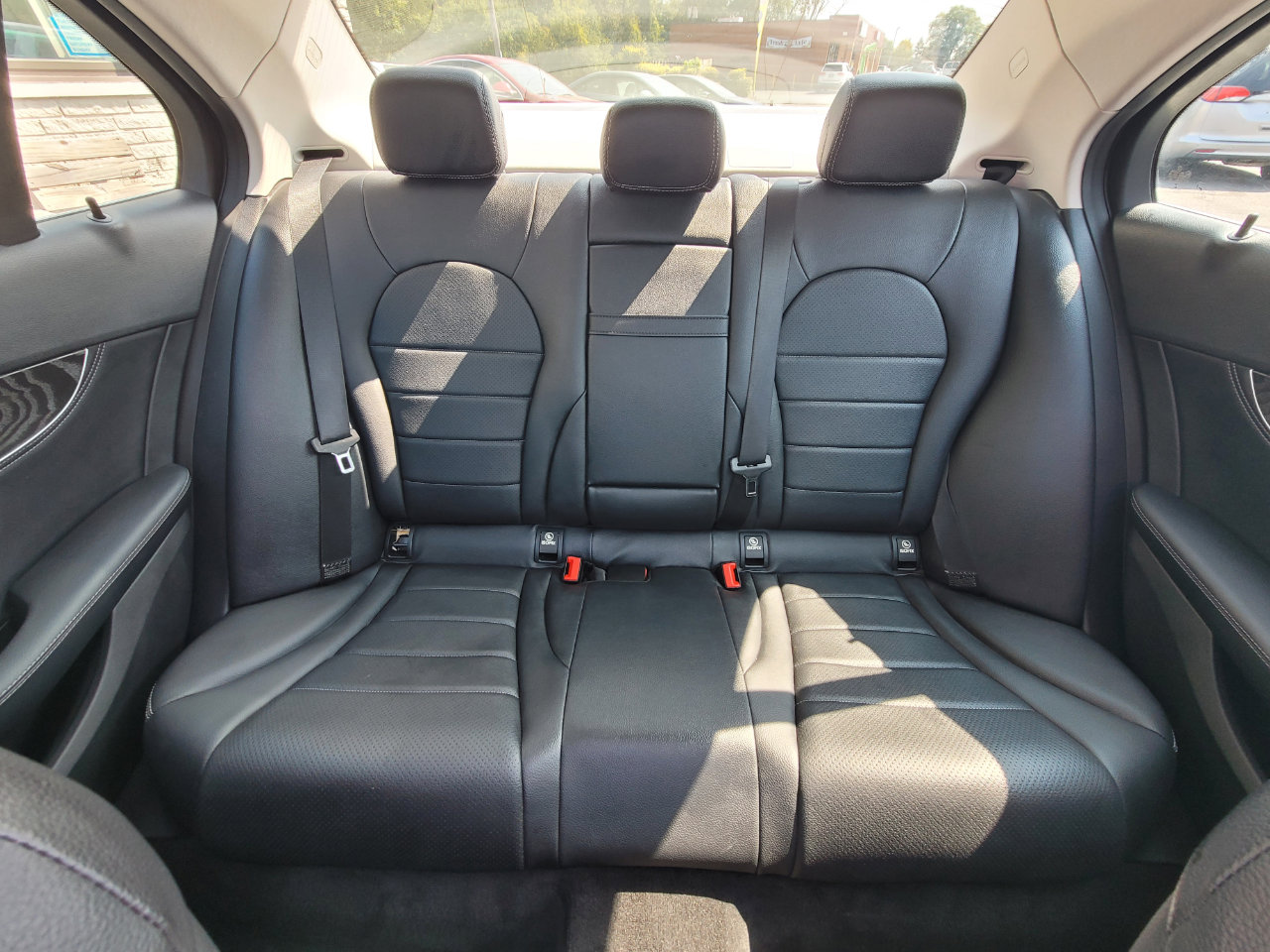Used 2015 Mercedes-Benz C 300 4MATIC Sedan image 39