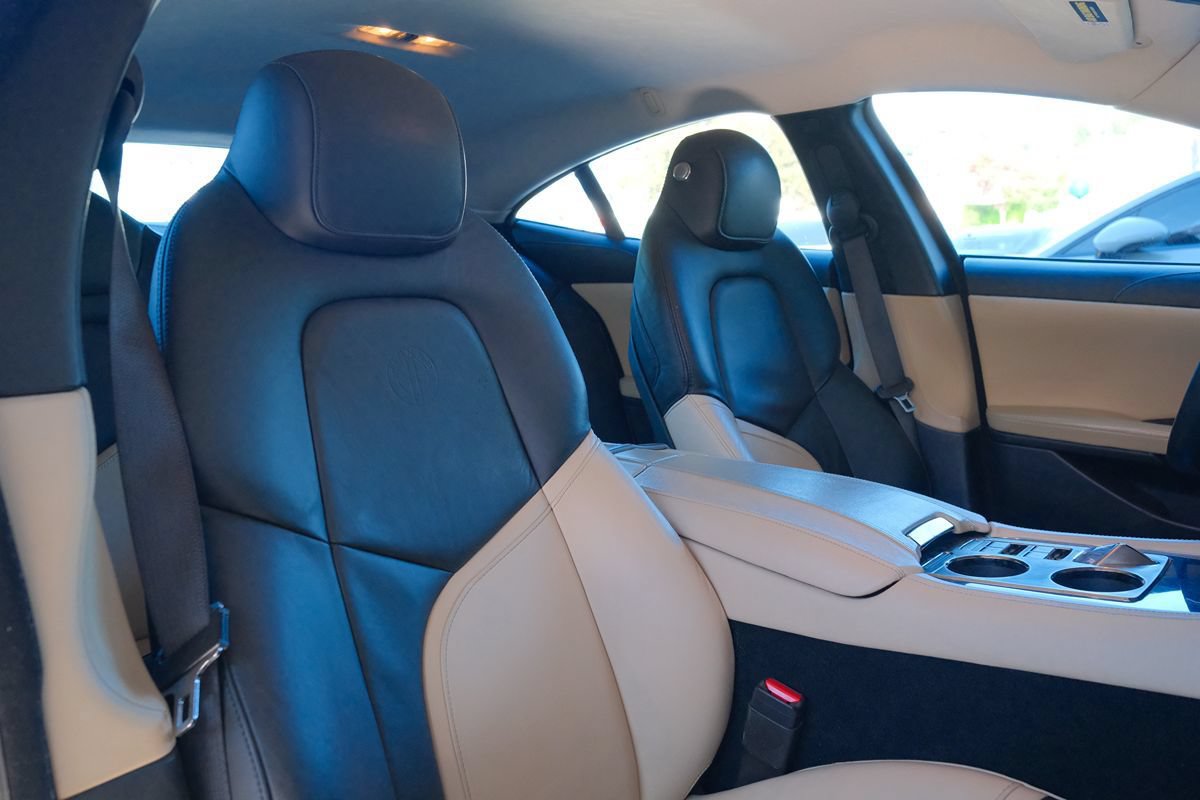 Used 2012 Fisker Karma EcoSport RWD image 28