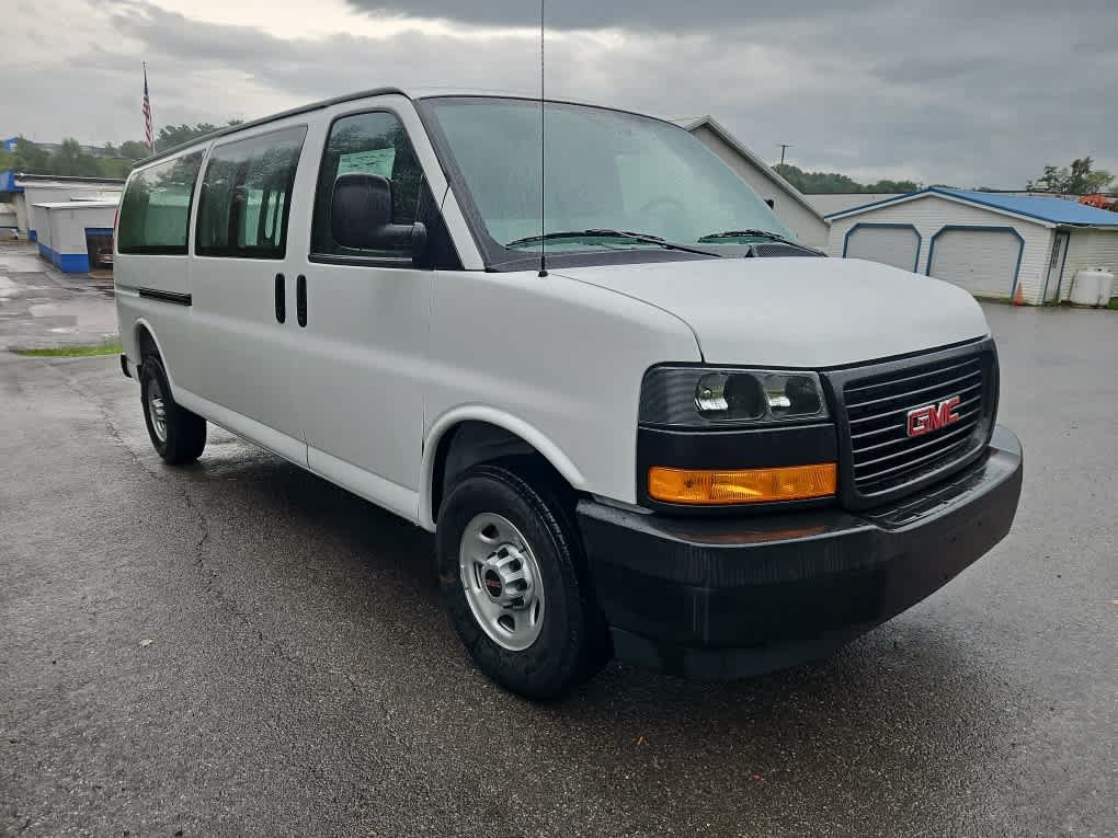 New 2026 GMC Savana 3500 Extended w/ Driver Convenience Package RWD image 7