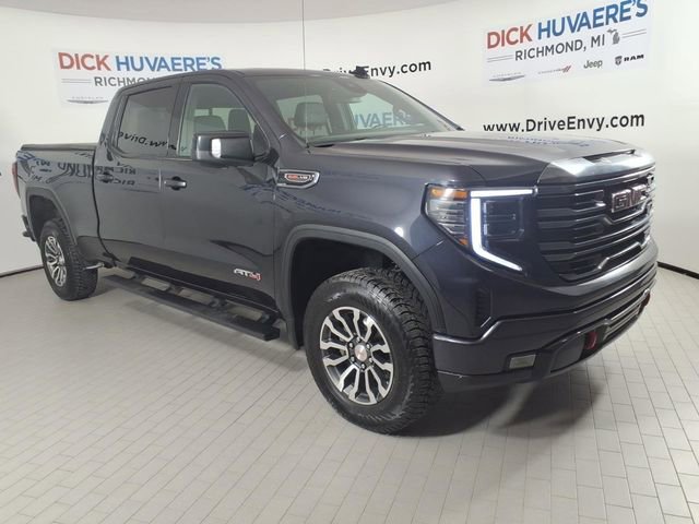Used 2022 GMC Sierra 1500 AT4 w/ AT4 Preferred Package image 3