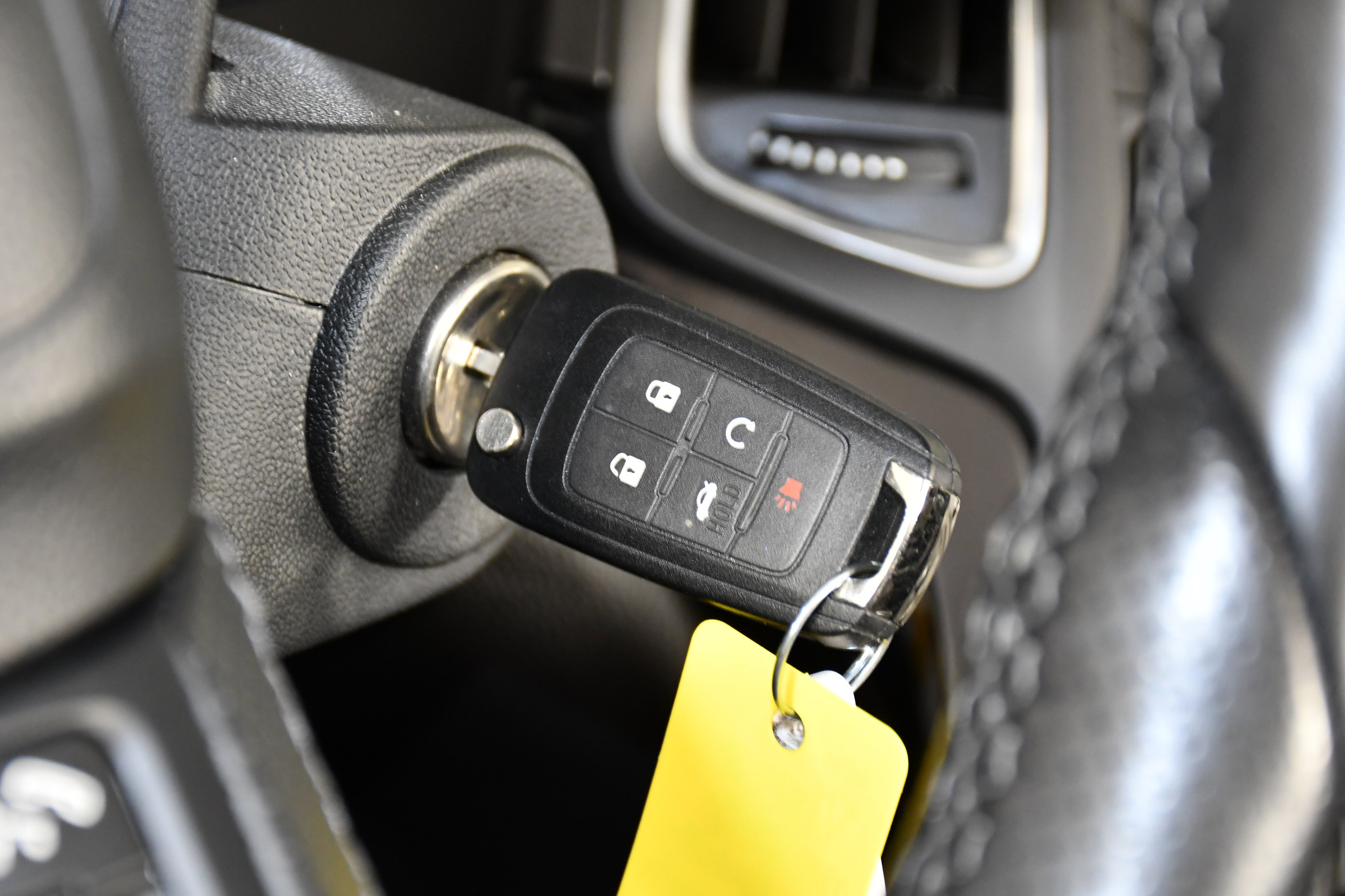 Used 2018 Buick Cascada Sport Touring w/ Dark Effects Package image 28