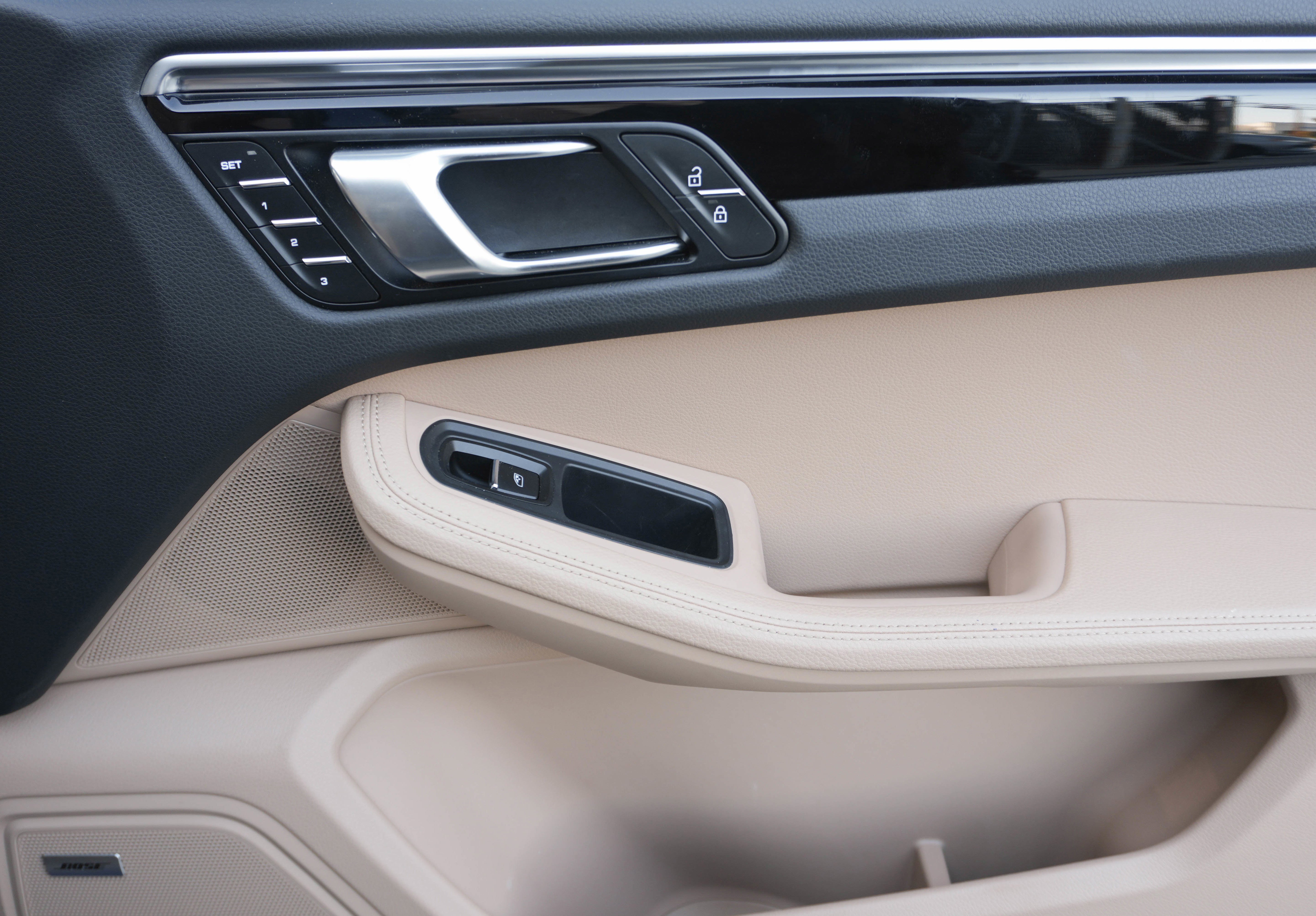 Used 2024 Porsche Macan image 33