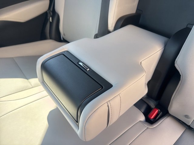 Used 2023 Lexus RX 350 Premium w/ Accessory Package (A2) image 31